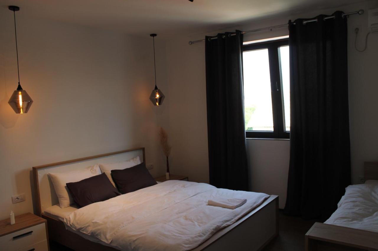Belov Rooms And Apartments Demir Kapija Exterior photo