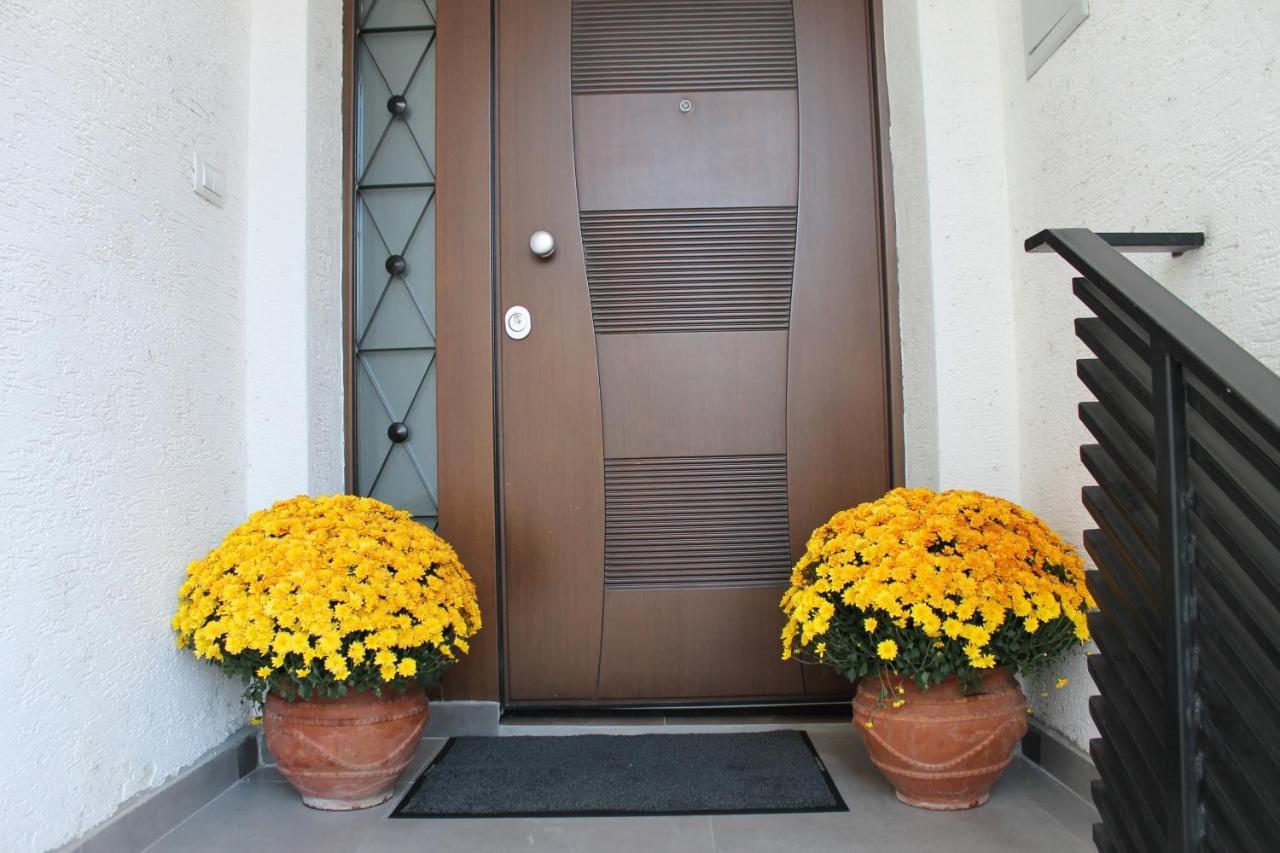 Belov Rooms And Apartments Demir Kapija Exterior photo