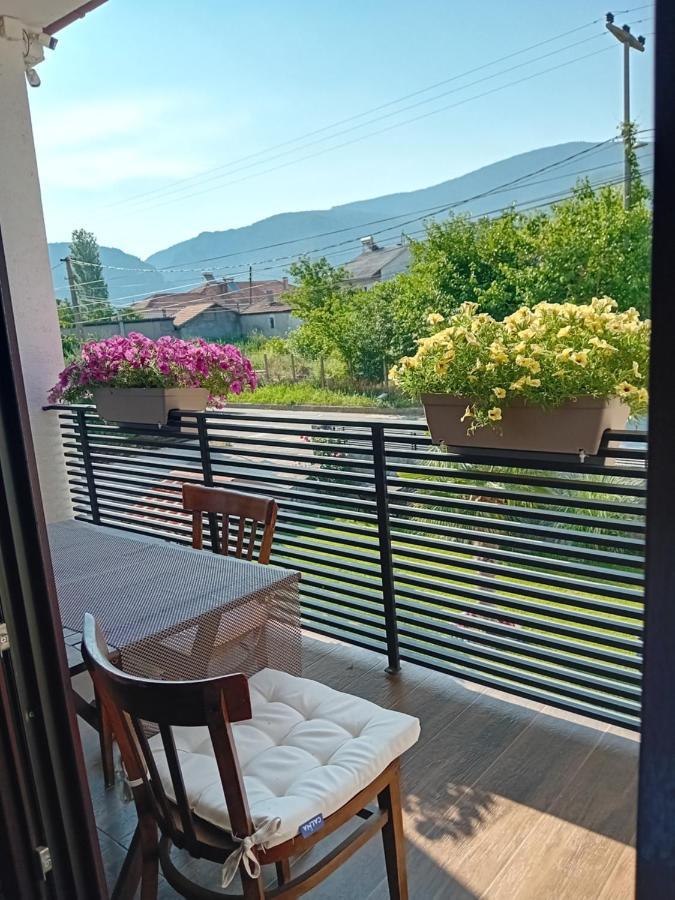 Belov Rooms And Apartments Demir Kapija Exterior photo